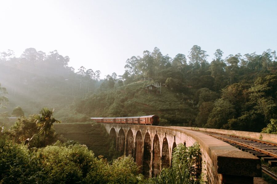 sri lanka train journey